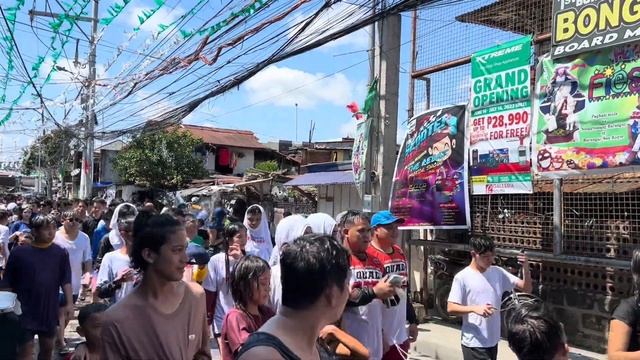 Celebrating Fiesta in the Philippines 🇵🇭 Food. Family. Parades. Karaoke. смотреть онлайн