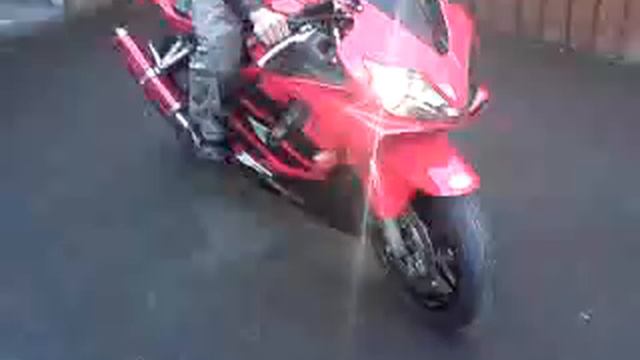 pressao na cbr 600p2 sport.MP4 смотреть онлайн