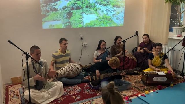 Экаприя Радха дд  -  Джая Радха Мадхава