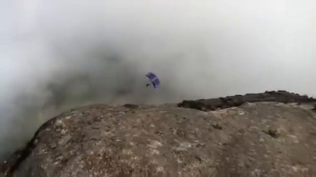 Jaguar no base jump смотреть онлайн
