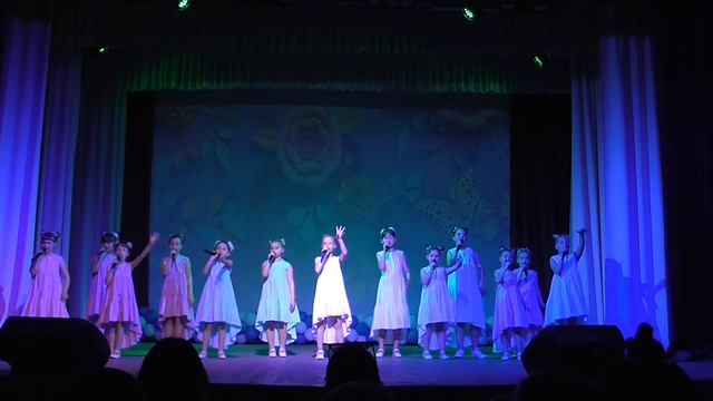 Эстрадный ансамбль " Карусель" - Ландыши смотреть онлайн