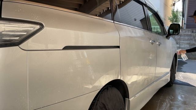 3種類のカーシャンプーを使い分けてエルグランドをフル洗車。ガンバスさん、ながら洗車さん(2種類)をどの段階で使用する？ смотреть онлайн