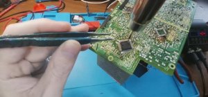 Учимся выпаивать микросхемы с помощью фена
