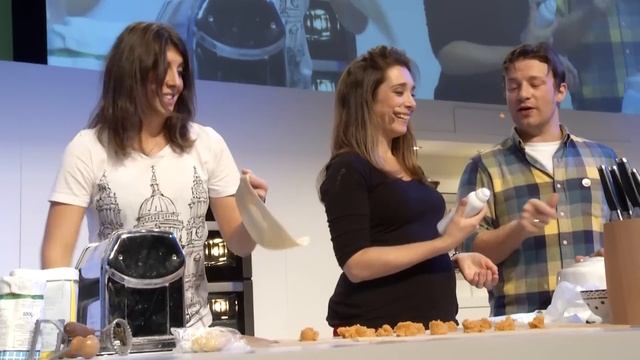 Butternut Squash Ravioli with The Chiappas (RECORDED LIVE) смотреть онлайн