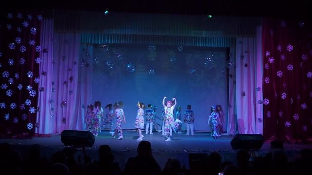 Детская Эстрадная студия " Курносики" - Тополиный пух смотреть онлайн