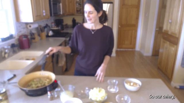 Chicken Chow Mein смотреть онлайн