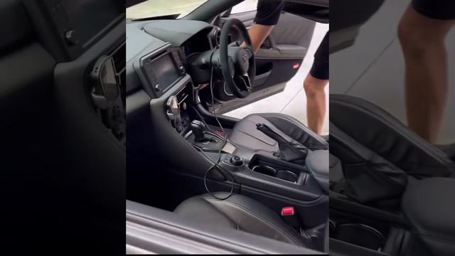 Nissan GTR R35 смотреть онлайн