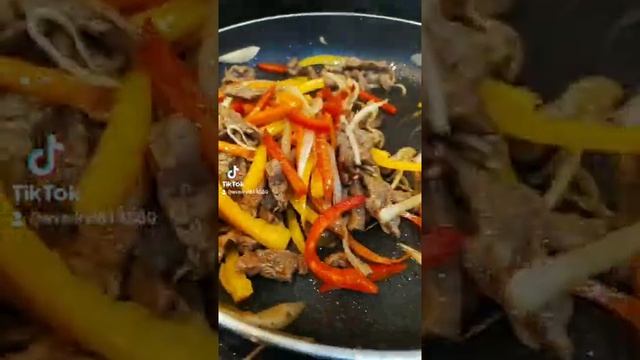 говядина с овощами и соевым соусом #правильноепитание #здороваяеда смотреть онлайн