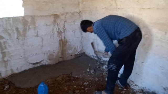 Cooperation of Sajjad and Parisa to draw cement for the house and ask for help from Agha Vahid смотреть онлайн