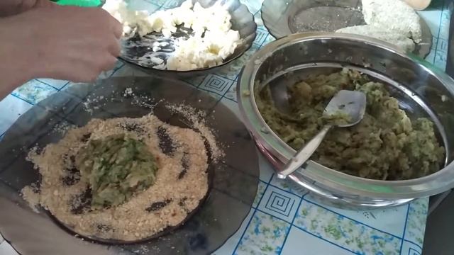 КУРИНЫЕ КОТЛЕТЫ С СЫРОМ---ЛАПТИ ))))) смотреть онлайн