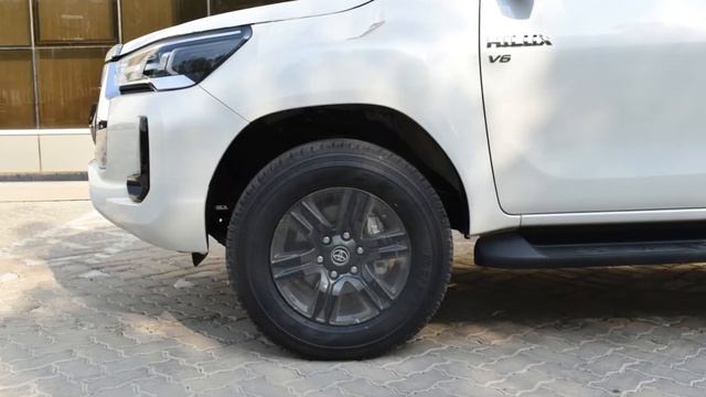 Allied Motors New Cars - 2021 TOYOTA HILUX 4X4 D-CAB 4.0L V6 смотреть онлайн