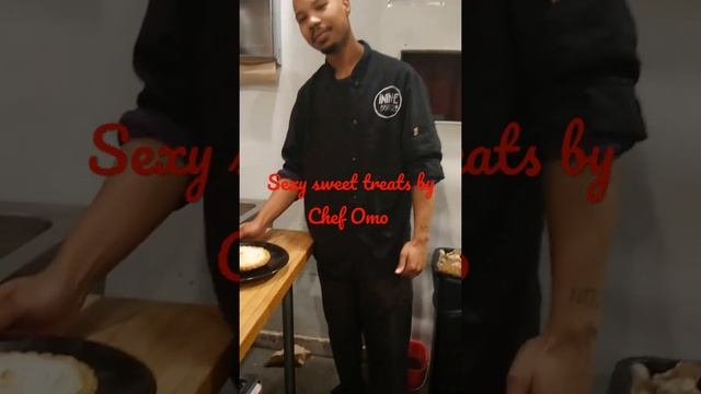 Chefjames introducing Chef Omo and his sexy Lemon Meringue Pie at ININE BISTRO смотреть онлайн