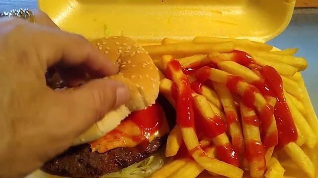 UK Kebab Shop Quarter Pounder Cheese And Chips смотреть онлайн