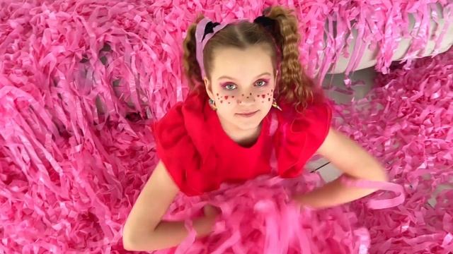 Шаламова Вероника - Мама я стала взрослей смотреть онлайн