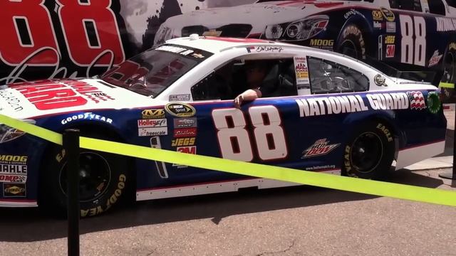 Dale jr. NASCAR start up and rev engine смотреть онлайн