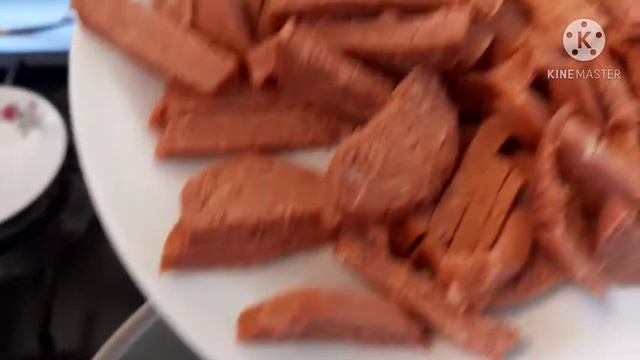 pâtes avec du pastrami et du roumiسر عمل المكرونة بالبسطرمة والجبنة الرومى смотреть онлайн