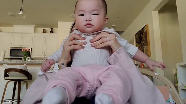 Essential baby products | for spit up, dry skin, sleep, etc! смотреть онлайн