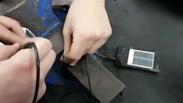 Comprobación sensor de picado (Osciloscopio) смотреть онлайн