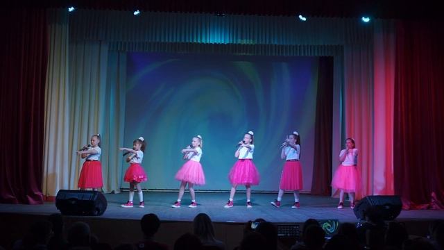 Эстрадный ансамбль " Карусель" - Музыкальная капель смотреть онлайн