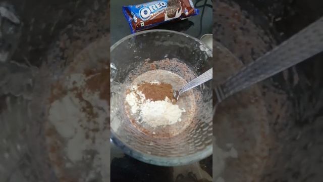 One minute microwave recipe #shorts #youtubeshorts #trending #viral #yummy #1minute #cupcake #oreo смотреть онлайн