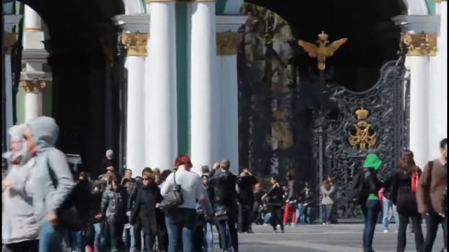 шумы на дворцовой площади спб смотреть онлайн