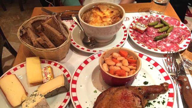 Paris Trip! Gym & Eats - Famous Bressen Chicken of France & Epic Chocolate Mousse смотреть онлайн