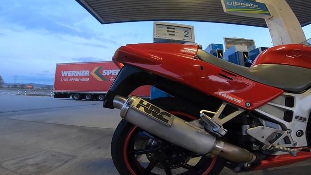 Honda VFR 750 - FCKN RETRO HONDA SPORTBIKE - HQ SOUND