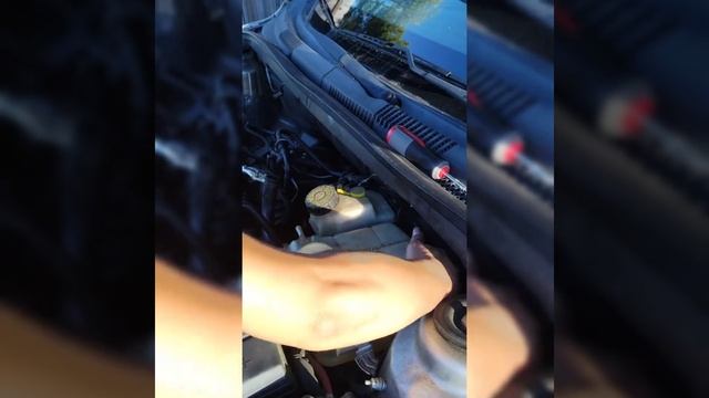 2013 Chevy Cruze LT radiator overflow tank replacement смотреть онлайн