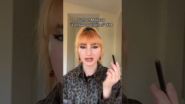Is Orange Lip Gloss a Vibe or No? смотреть онлайн