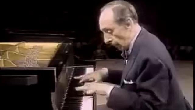 Александр Скрябин. Этюд 12 оп.8 Владимир Горовиц.
Vladimir Horowitz - Scriabin 12 Etudes Op.8 No.12 смотреть онлайн
