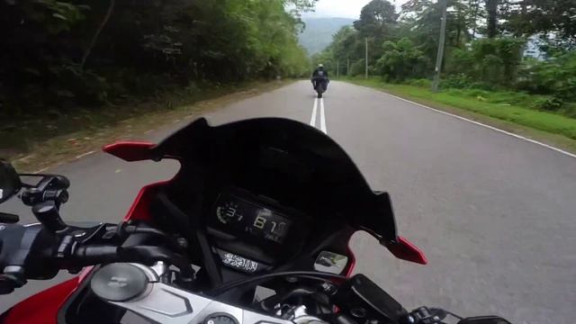 CBR650R 2021 MY | Z800 knee down | KKIC смотреть онлайн