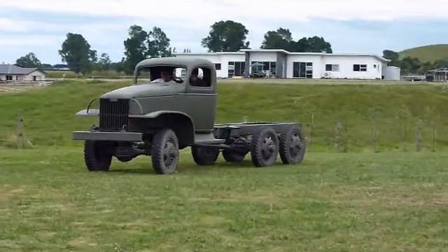 GMC CCKW353 second test drive смотреть онлайн
