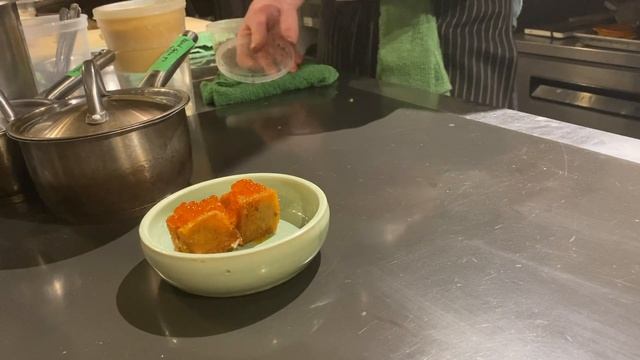 Day In The Life Of A Line Cook in Vancouver смотреть онлайн