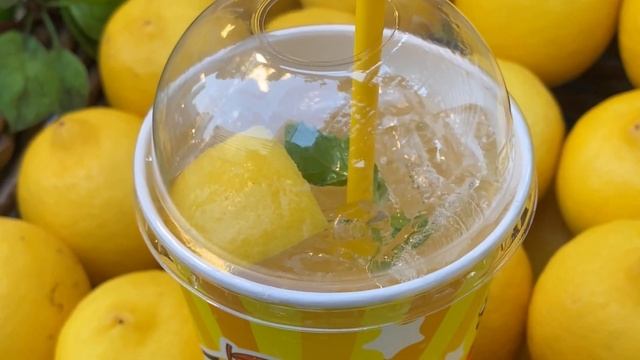 Refreshing! Cool Drinks at Night Market in Thailand | Street Drink | Thai Street Food смотреть онлайн