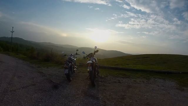 Warm up for season | Yamaha dt125 | GoPro ( Спрема Ноје своју барку) смотреть онлайн