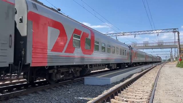 Электровоз ЭП20-068 С фирменным поездом №020С ”Тихий Дон Москва-Ростов на Дону смотреть онлайн