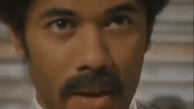 Richard Ayoade reacts to pentagon's UFO footage смотреть онлайн