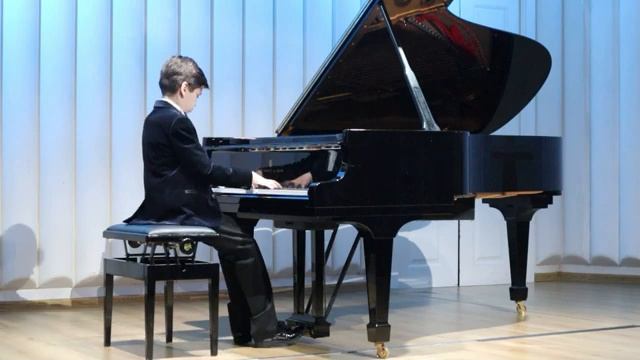 А.Н. Скрябин Этюд, op.8 №12 ре-диез минор исп. Андрей Гончаров. смотреть онлайн