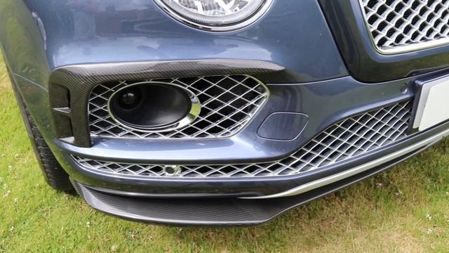 Bentley Bentyaga W12 Carbon Kit смотреть онлайн