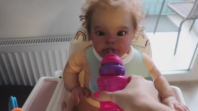 ВЛОГ ДЕНЬ С РЕБОРНОМ ЛУИ И ЕВОЙ DAY IN THE LIFE OF A REBORN BABY смотреть онлайн