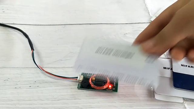 125KHZ 13.56MHZ Combo Frequency RFID Reader Module смотреть онлайн