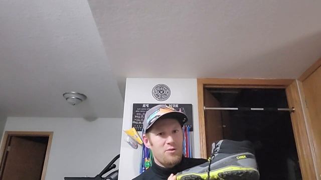 Scrambler Mid Review - A NEW Ultra Light Technical Hiking Boot from Xero Shoes смотреть онлайн