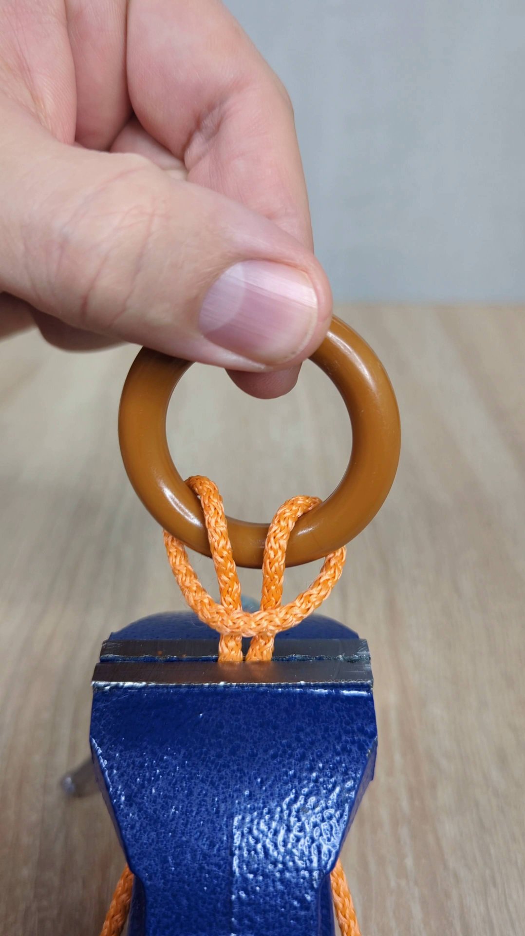 Обязательно запомните эту хитрость! Самый простой способ привязать веревку к кольцу смотреть онлайн