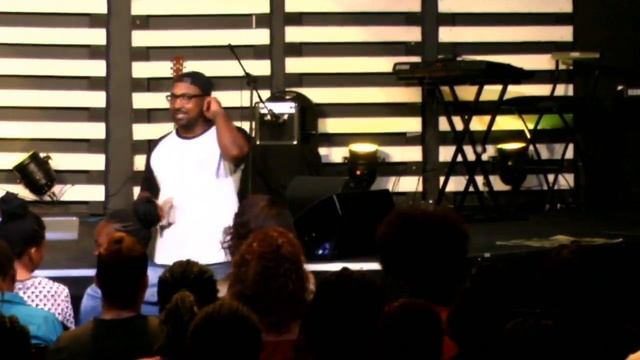 Experience Koi Live Stream - AT THE MOVIES (WORSHIP NIGHT) смотреть онлайн