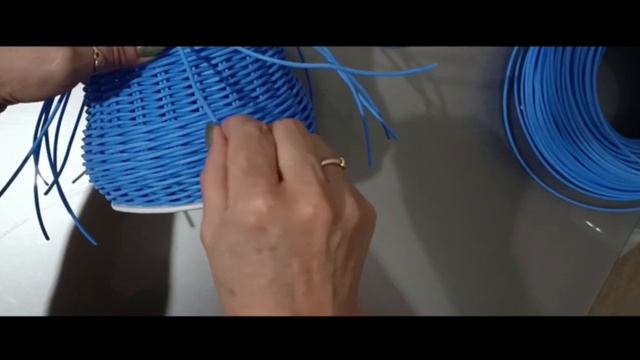 Как сплести сумку из ротанга, третья часть заключительная смотреть онлайн