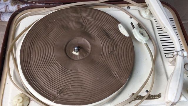 Раритет #винил #проигрыватель #раритет #старьё #старыевещи #надаче #добро с #чердак