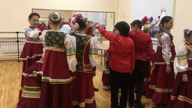 Образцовый ансамбль народной песни "Родная песня" смотреть онлайн