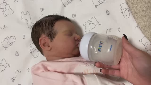 Roleplay with reborn baby Laura День с реборном Лаурой Ролплэй смотреть онлайн
