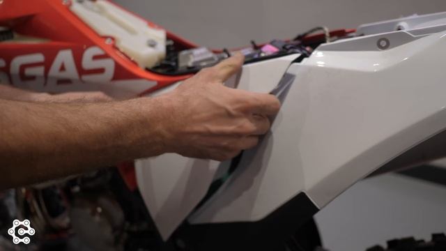 GasGas EC250 2021 Unboxing & Test Ride смотреть онлайн