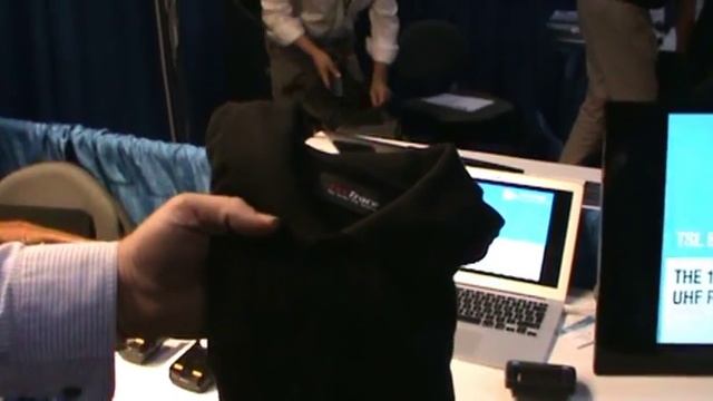 Technology Solutions Limited UK Superor Asset Tracking with Wearable, Bluetooth-enabled RFID Reader смотреть онлайн